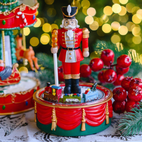 Фигурка музыкальная "Щелкунчик" 13х20 см