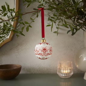 Елочный шар Spode Morris & Co Christmas "Клубничный вор, Madder" 7,5 см