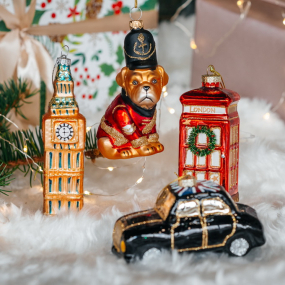 Игрушка на елку "Бульдог-гвардеец" 10 см