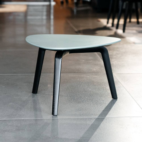 Стол журнальный Poltrona Frau Fiorile 58х56, Celadon