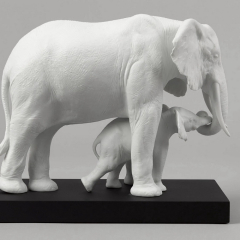 Статуэтка "Показывая путь. Слоны" 29х36х19 см