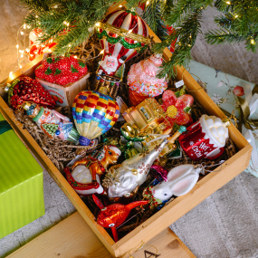 Елочная игрушка "Санта на шаре" 14 см