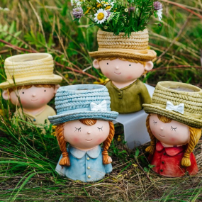 Кашпо "Мальчик в зеленом" 19 см