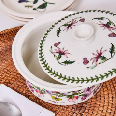 Емкость для овощей с крышкой "Душистый горошек" 1,7 л