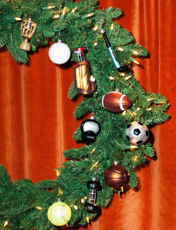 Елочная игрушка "Теннисный мячик" 8,5 см