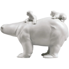 Статуэтка "Медведица с медвежатами"  25х39х19 см