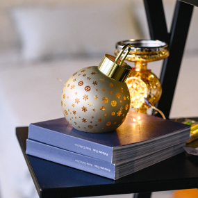 Фигурка с подсветкой "Елочный шар" 12 см, цвет золото