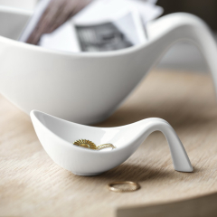 Салатник с ручкой Flow  600 мл