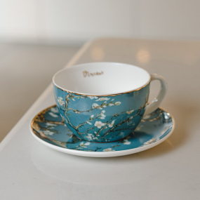 Чашка для капучино с блюдцем "Цветущие ветки миндаля" 300 мл