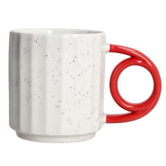 Кружка Mika 440 мл, красная ручка