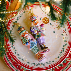 Елочная игрушка "Щелкунчик с елочкой" 12,7 см