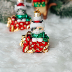 Игрушка на елку "Котенок в подарок" 8,3 см, в ассортименте